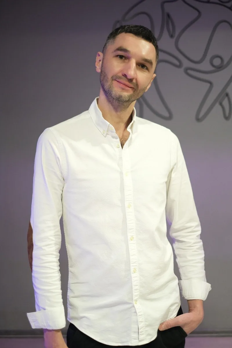 Преподаватель Лавров Денис